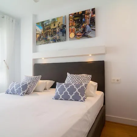בית נופש Townhouse El Romeral מאלגה
